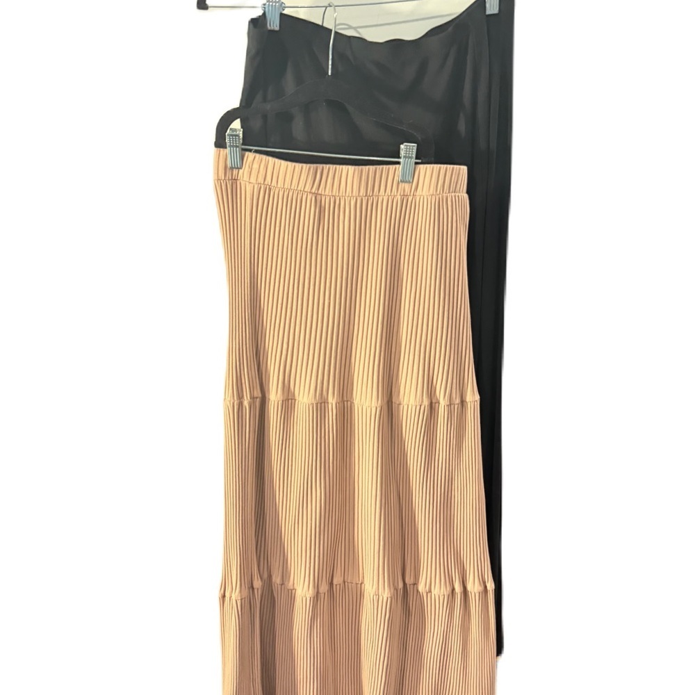 Women’s Point Chic Tan & Black Ribbed Pleated Maxi Skirt l/xl